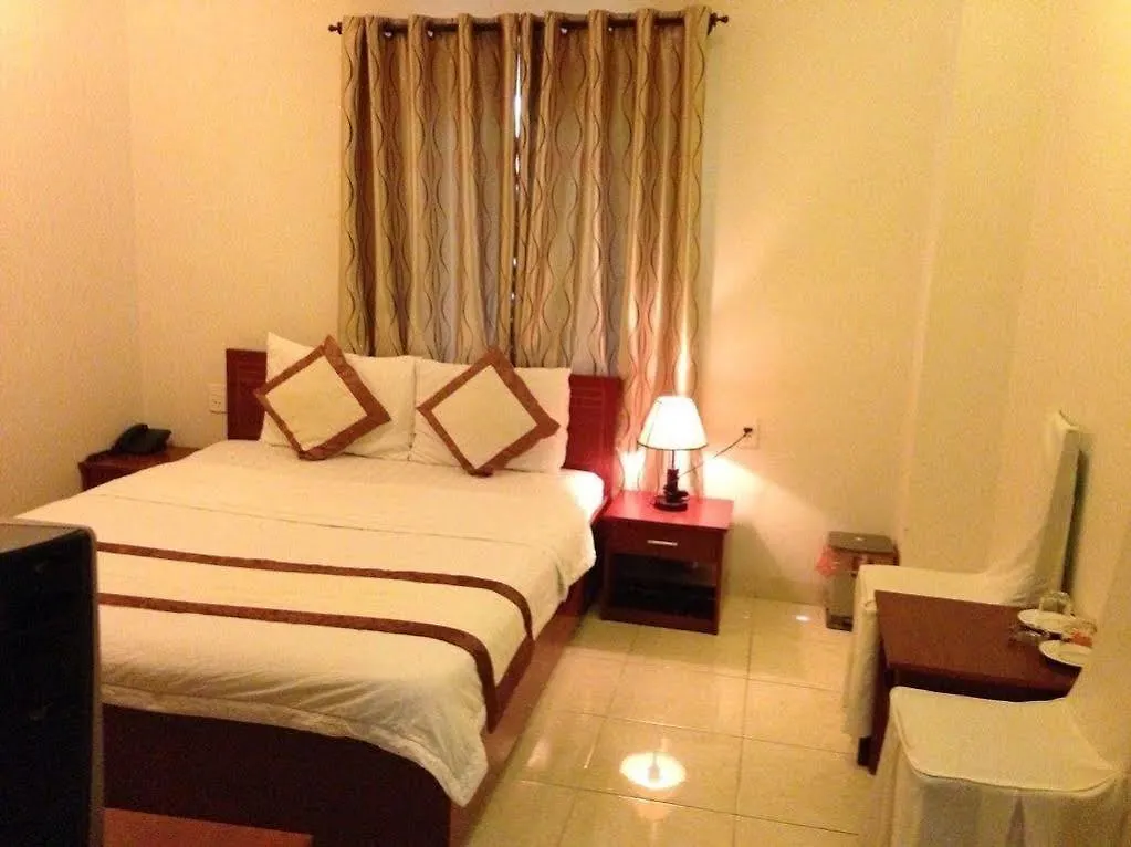 Bloom Hotel Da Nang 0*,